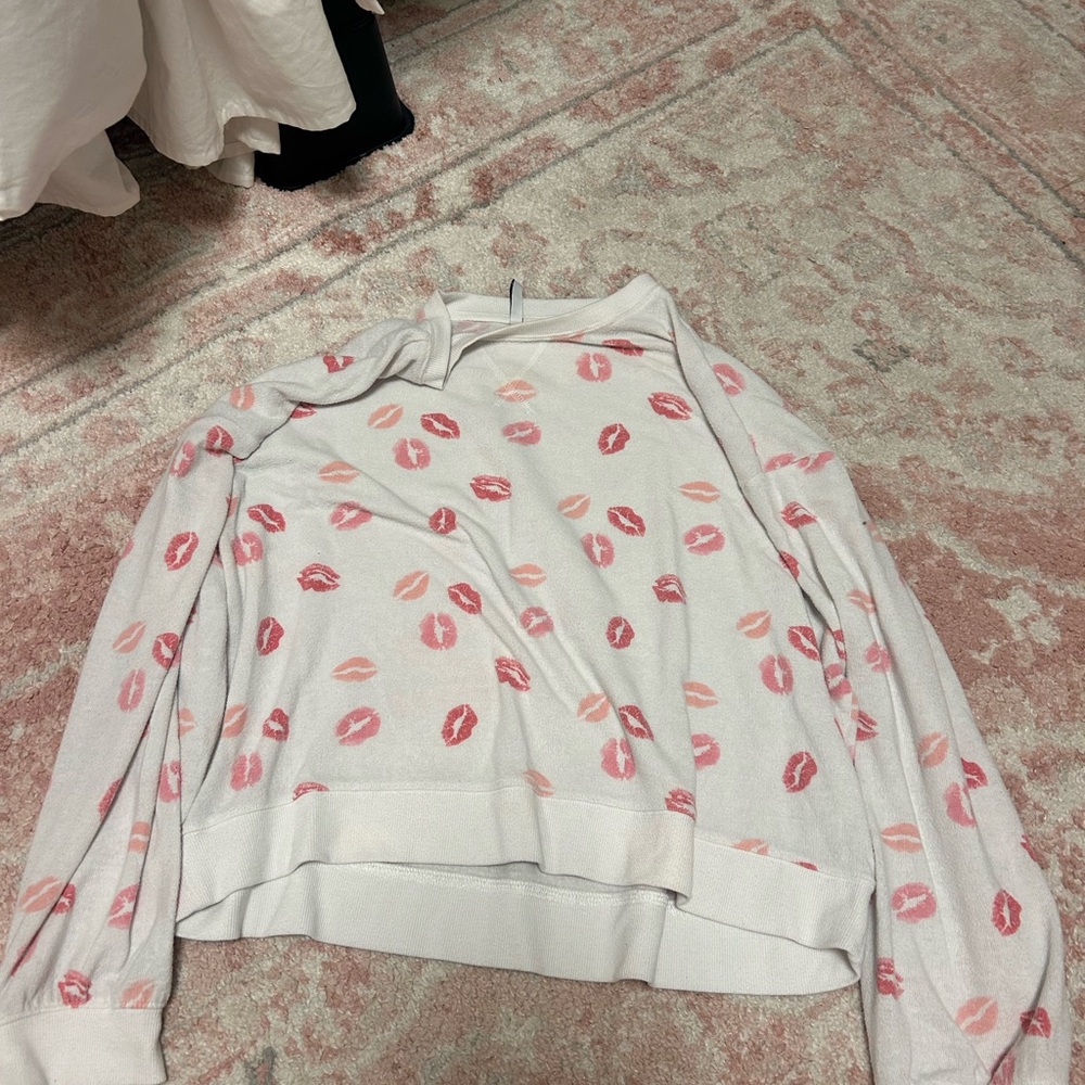 Z Supply White and Pink Kiss Print Sweatshirt